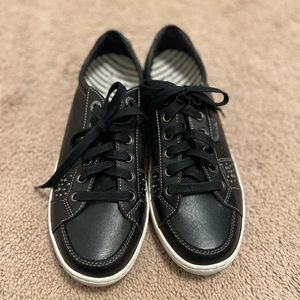 Taos Women’s Sneakers